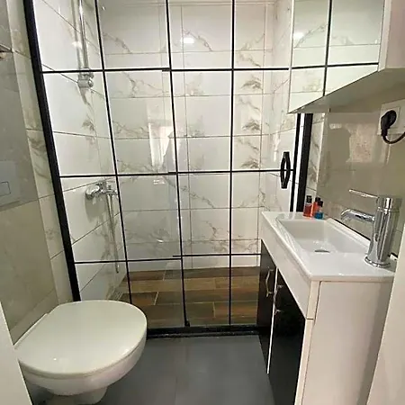 Kadikoy Linda Hotel 3*